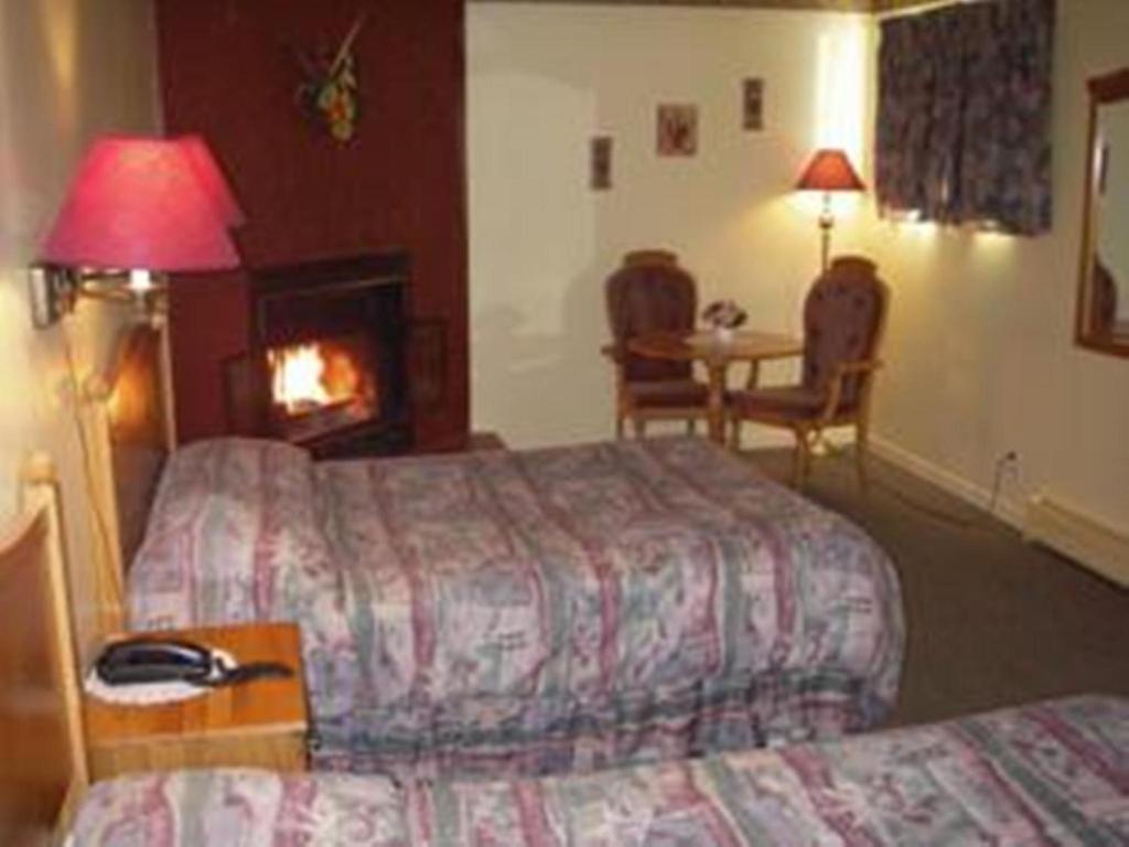 Auberge Mountain View Inn Монт-Тремблант Стая снимка
